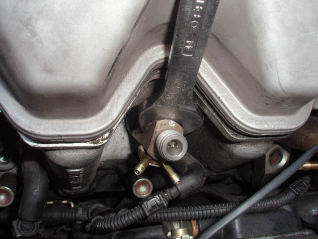 Fichier:Changement Injecteurs TDI demontage r.jpg