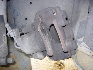 Frein changement diques et plaquettes AV 05.jpg