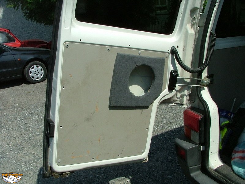 HPINSTSONO 08.jpg