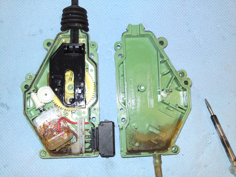 FermetureCentralisee CorrosionMoteur.jpg