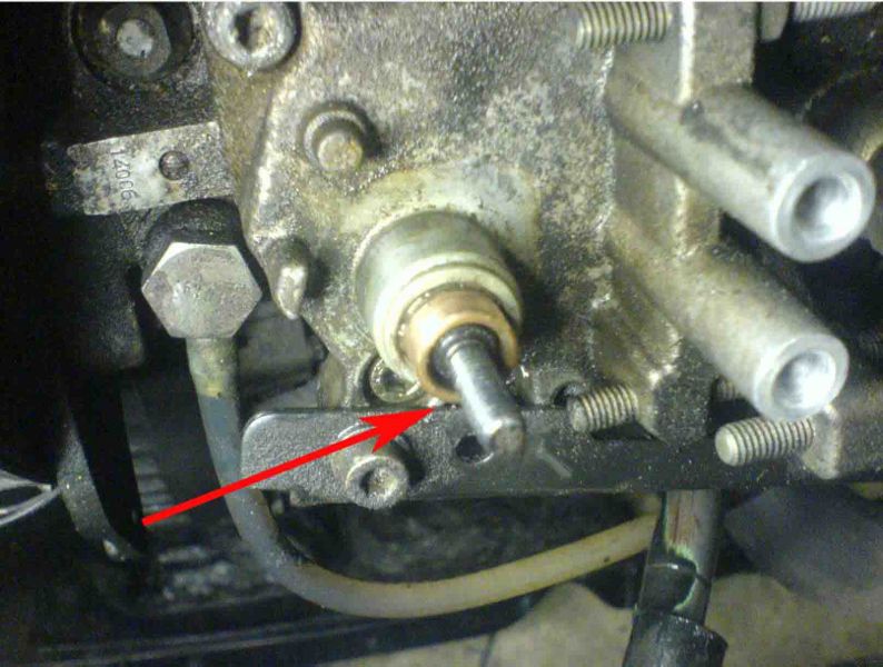 Fichier:Pompe inj Douille et axe 5.jpg